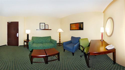 Springhill Suites Prince Frederick Kültér fotó